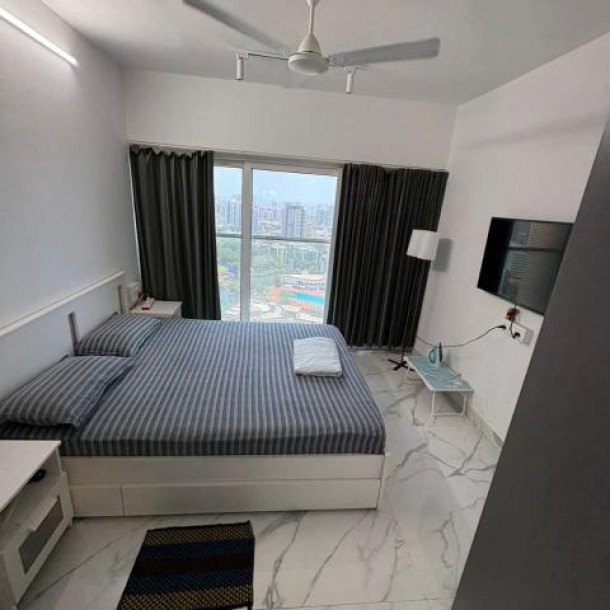 2BHK Semi-Furnished Flat in RNA NG Eclat, Andheri Lokhandwala – ₹1.25L-1