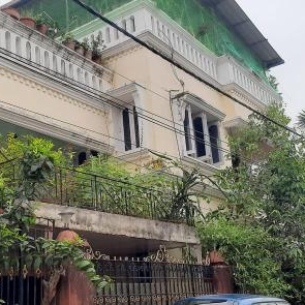 Luxurious Bungalow for Sale near Kavi Subhash Metro, New Garia – ₹2.3 Cr-17