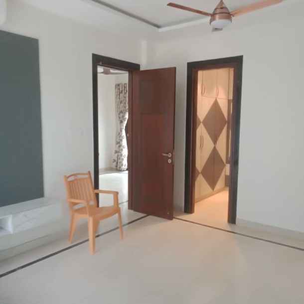 Luxury 5 BHK Furnished Villa for Sale in Company Bagh Kanpur | 4700 sq ft-2