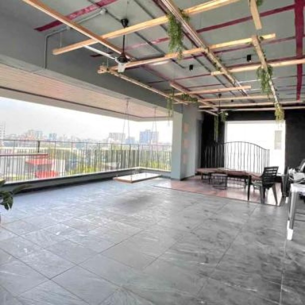 Luxurious 3.5BHK with Terrace for Rent in Juhu Gulmohar Road – ₹6.5L-1