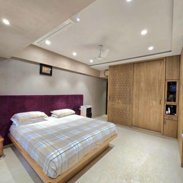 4BHK Fully Furnished Flat with Terrace in Juhu Gulmohar – ₹13 Cr, 2000 Sq.Ft-3