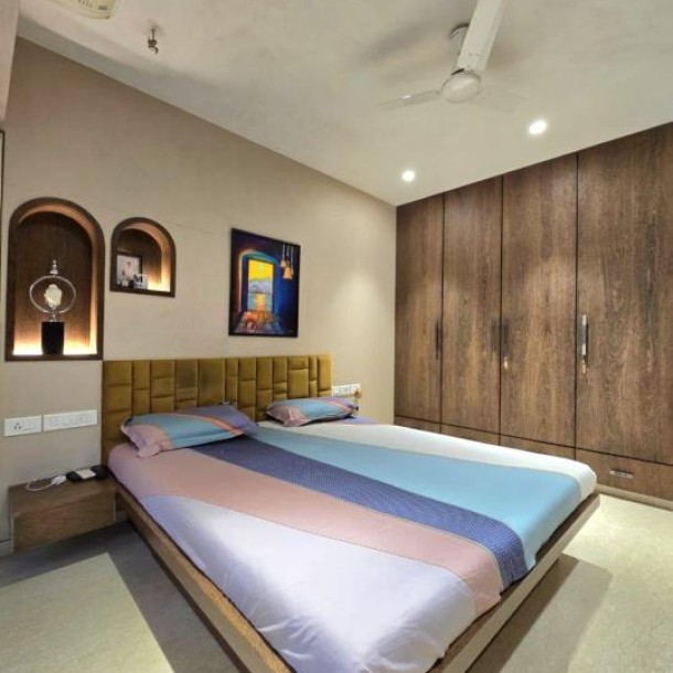 4BHK Fully Furnished Flat with Terrace in Juhu Gulmohar – ₹13 Cr, 2000 Sq.Ft-1