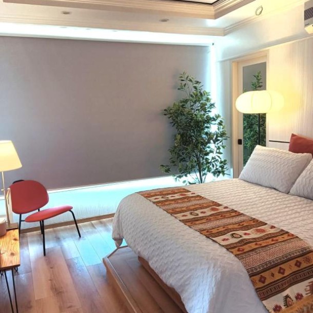 2.5BHK Furnished Flat in Oberoi Springs, Andheri Lokhandwala – ₹2.35L-5