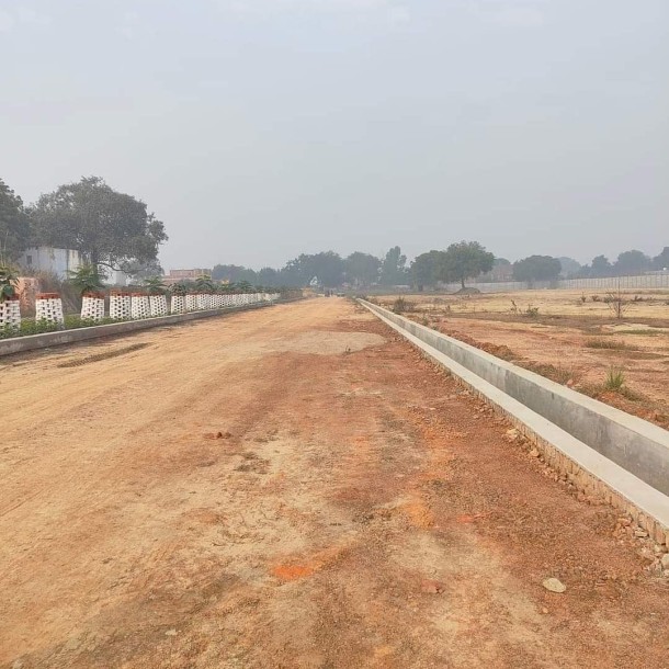 Plots for Sale Near Ramaipur Chauraha, Kanpur – ₹12000 per Gaj-3