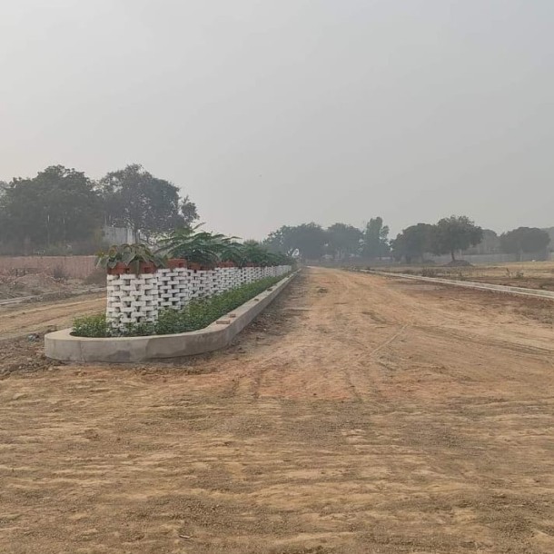 Plots for Sale Near Ramaipur Chauraha, Kanpur – ₹12000 per Gaj-5