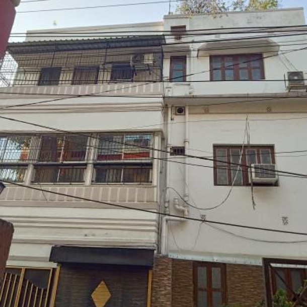3-Storey House for Sale Near Rabindra Sarobar Metro, Kolkata – ₹2.8 Cr-5