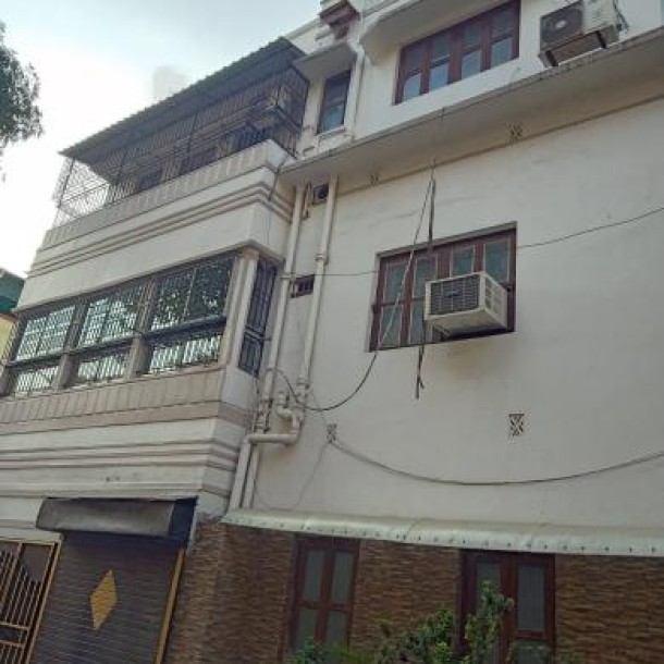 3-Storey House for Sale Near Rabindra Sarobar Metro, Kolkata – ₹2.8 Cr-4