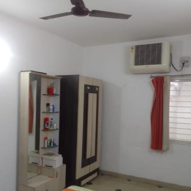 4 BHK Duplex with Attached Baths, Terrace & Parking at Satellite Junction Indore-10