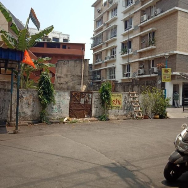 G+4 Building with Lift & Garage for Sale in Tollygunge, Kolkata – ₹2.8 Cr-2