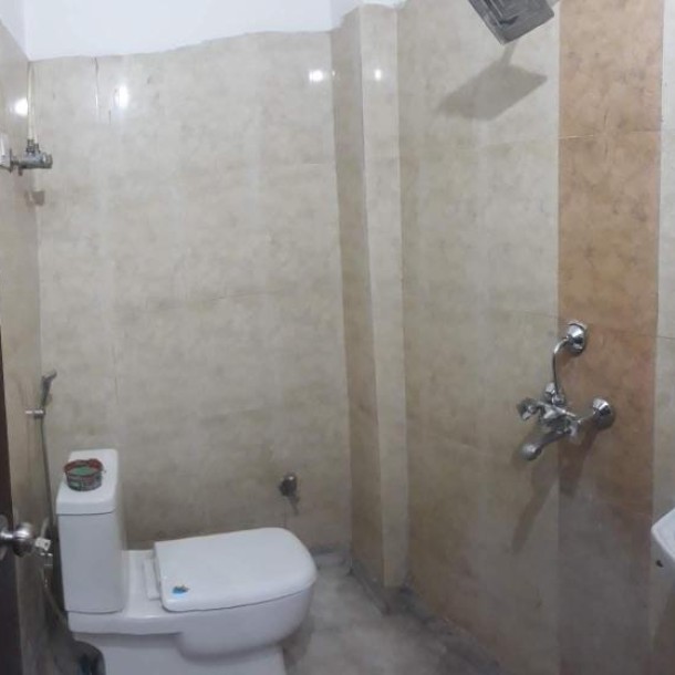 2BHK for Sale - 800 sqft, Upper Ground Floor, Parking, Lift - Near Ghitorni Talab, Delhi - Just 35 Lac!-13