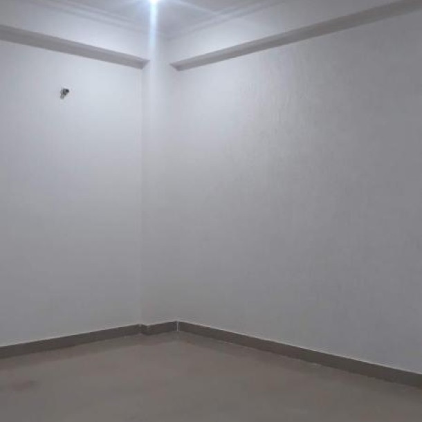 2BHK for Sale - 800 sqft, Upper Ground Floor, Parking, Lift - Near Ghitorni Talab, Delhi - Just 35 Lac!-15