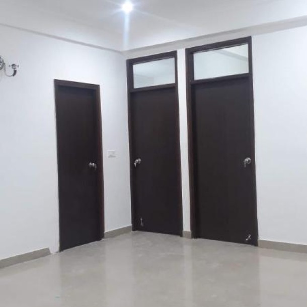 2BHK for Sale - 800 sqft, Upper Ground Floor, Parking, Lift - Near Ghitorni Talab, Delhi - Just 35 Lac!-18