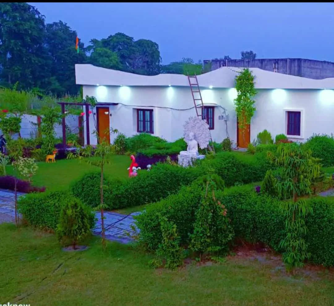 NoblePark Farmhouse Lucknow