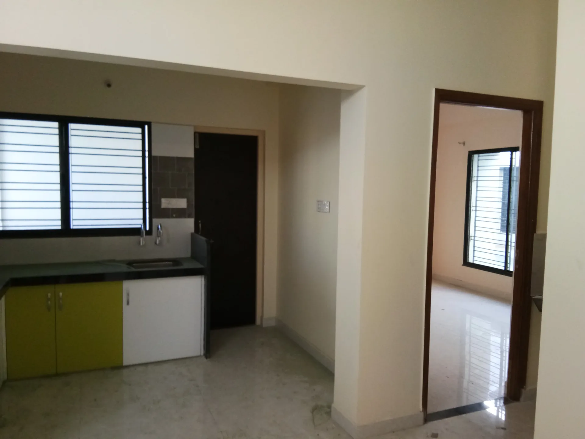 3BHK Semi Furnished Flat At Nagpur