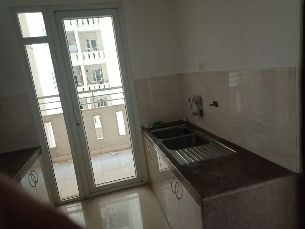 Spacious 3BHK Flat with Modern Amenities | Prime Location & Comfortable Living