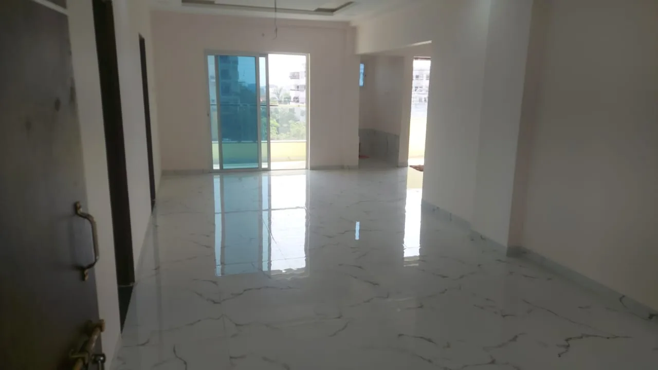 3BHK Flat with Modern Amenities | Spacious & Comfortable Living Space