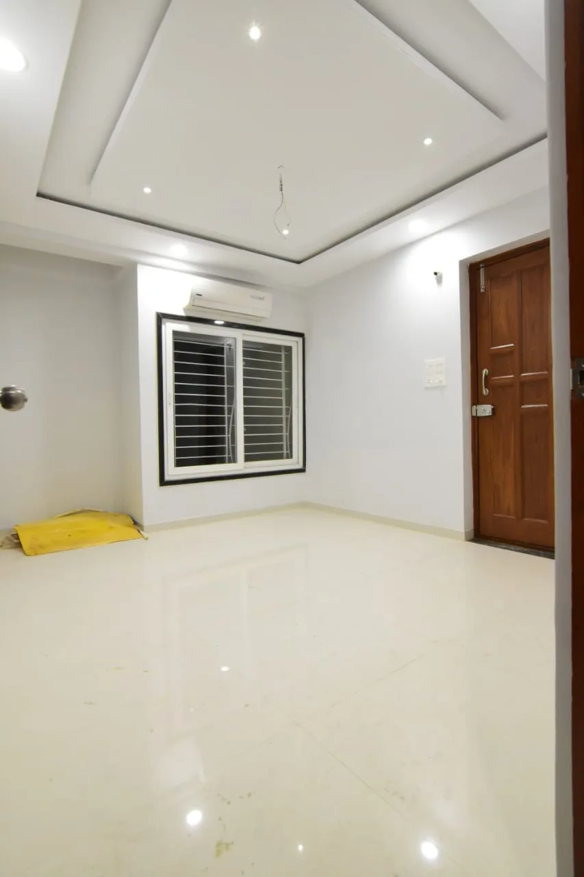 3BHK Flat with Modern Amenities | Spacious & Comfortable Living Space