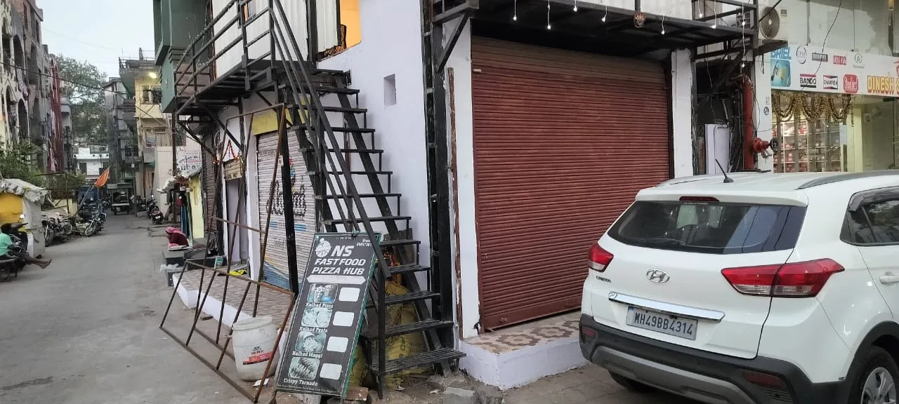 SHOP FOR RENT