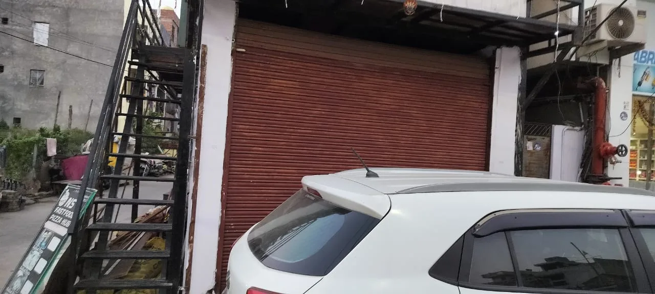 SHOP FOR RENT