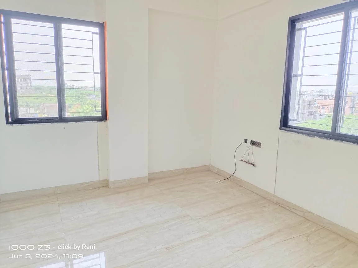 Ready to move three bhk flat for sale only for 46 lakh with ragistry