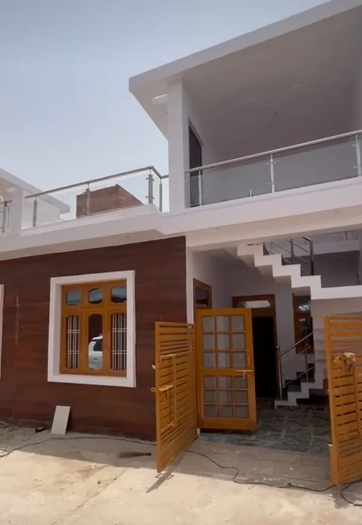 Lucknow gomtinagar vistar row house villa and plot