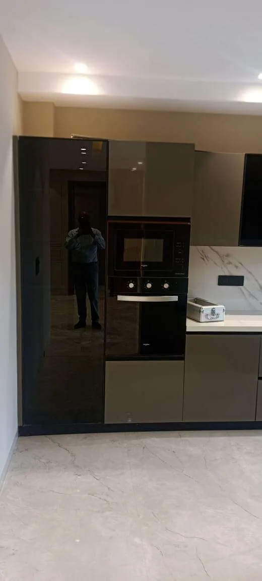 4BHK Ready-to-Move Flats in Sector 49 South City 2 | Lift + Stilt Parking