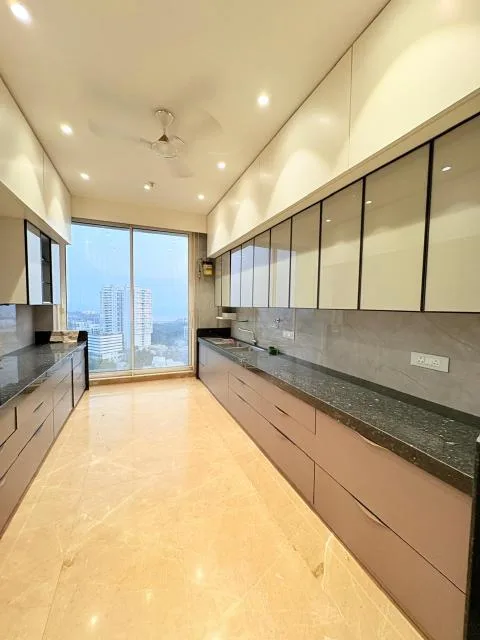 3BHK Furnished Flat for Rent in Kabra, Andheri West – ₹3L, 1600 Sq.Ft