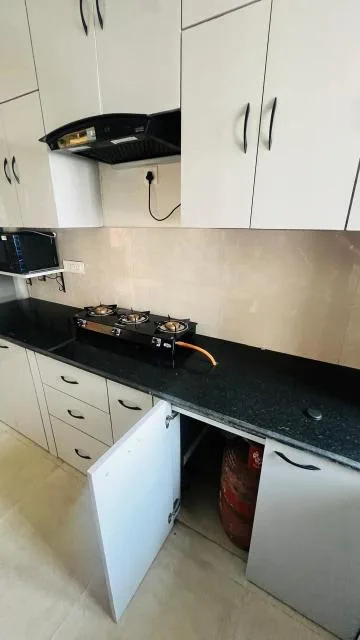 2BHK Furnished Flat for Rent in Merlin 5th Avenue, Salt Lake – ₹60K