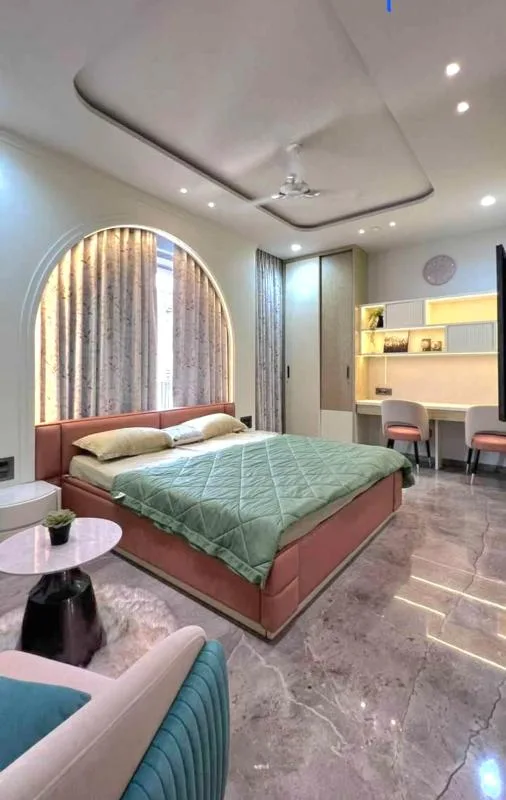 Luxurious 3.5BHK with Terrace for Rent in Juhu Gulmohar Road – ₹6.5L