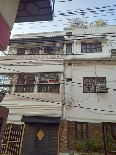 3-Storey House for Sale Near Rabindra Sarobar Metro, Kolkata – ₹2.8 Cr