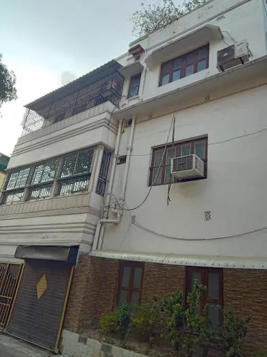3-Storey House for Sale Near Rabindra Sarobar Metro, Kolkata – ₹2.8 Cr