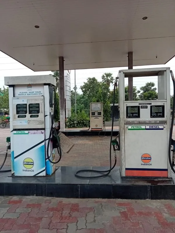 Commercial Property & Petrol Pump for Sale in Kolkata & Dankuni @ ₹11 Cr