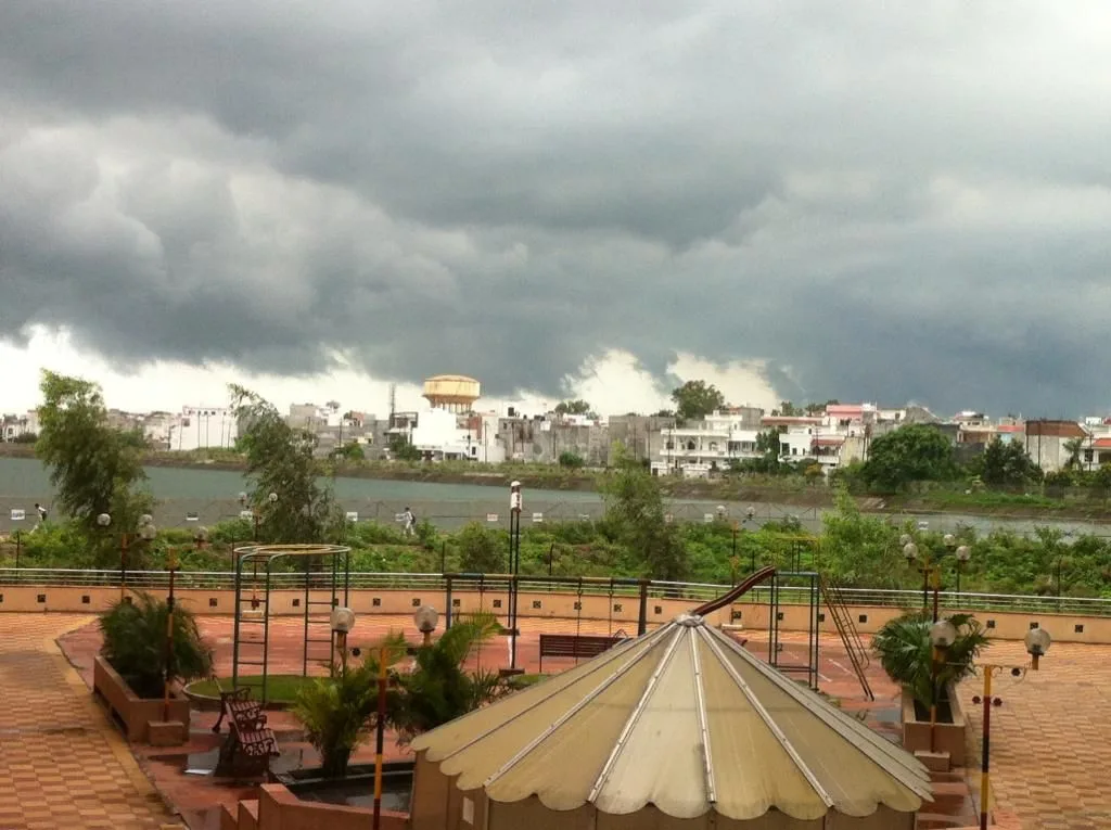 Explore Affordable 2BHK Flats for Sale in Gomti Nagar, Lucknow - Prime Realty Options Await!