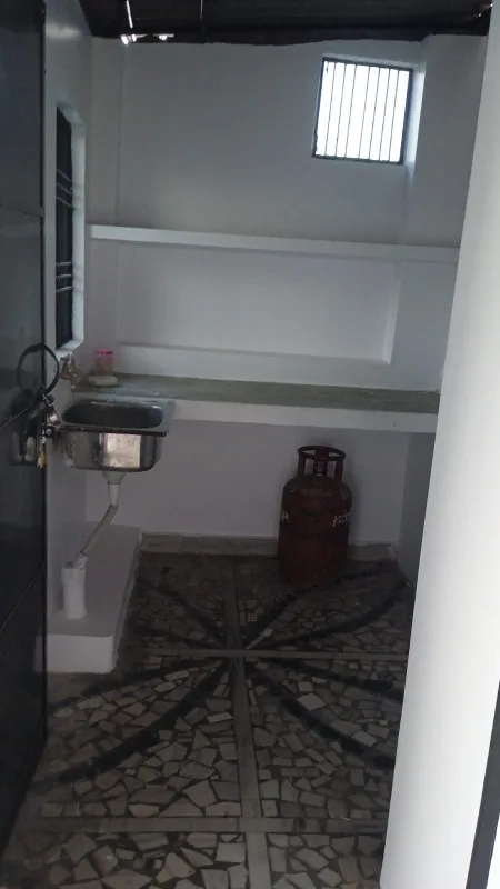 Vastu khand m rent pe house Dena hai