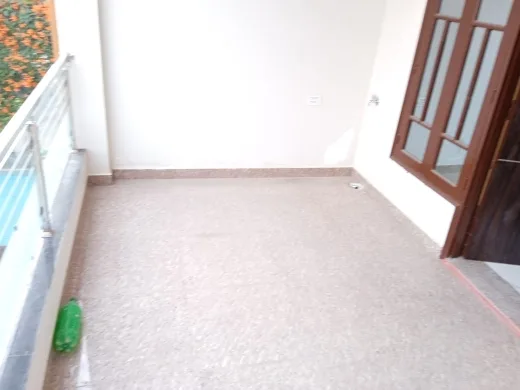 Rent pe vineet khand 2bhk house Dena hai