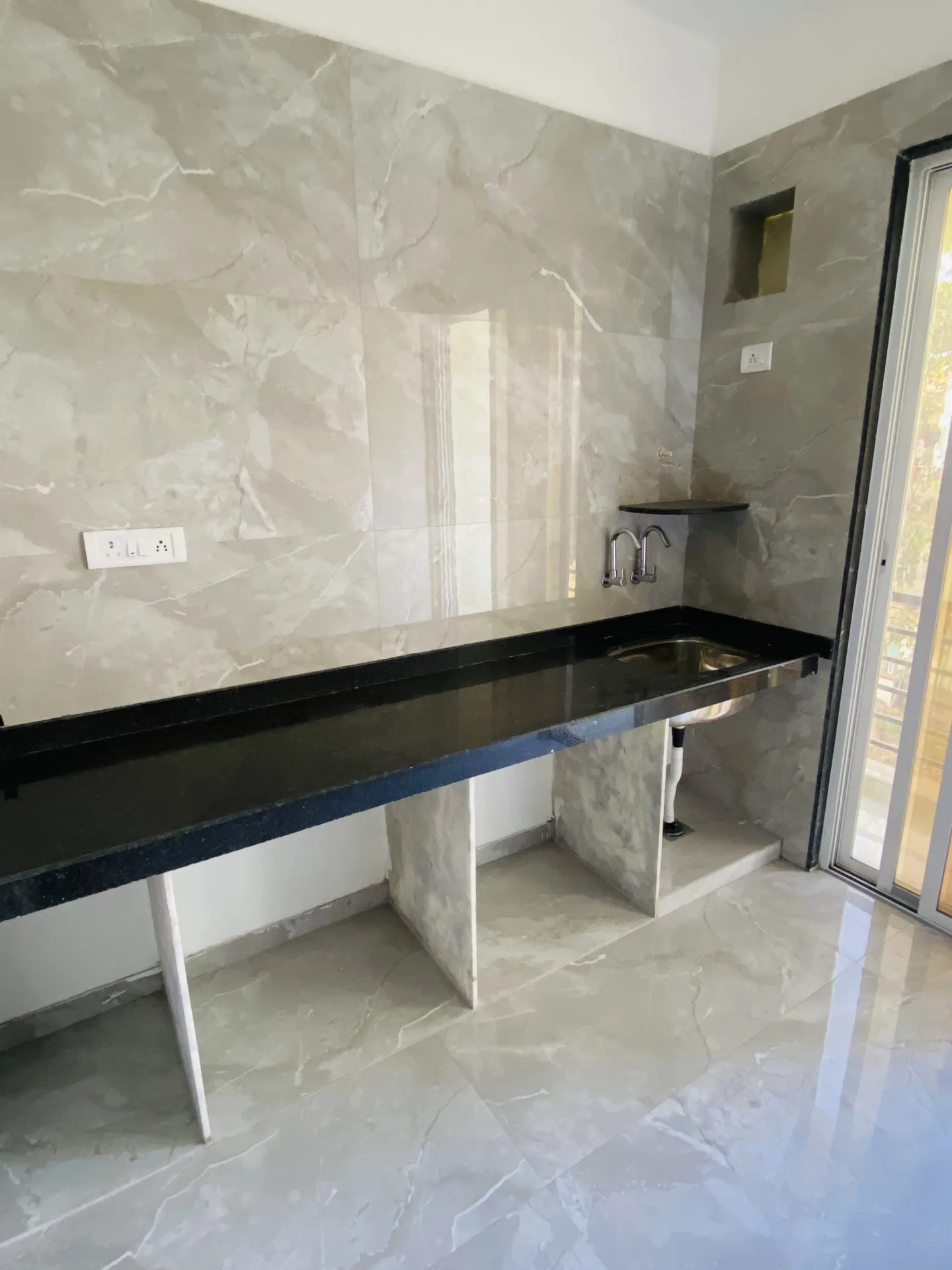 1 & 2BHK Flat In Kalyan West