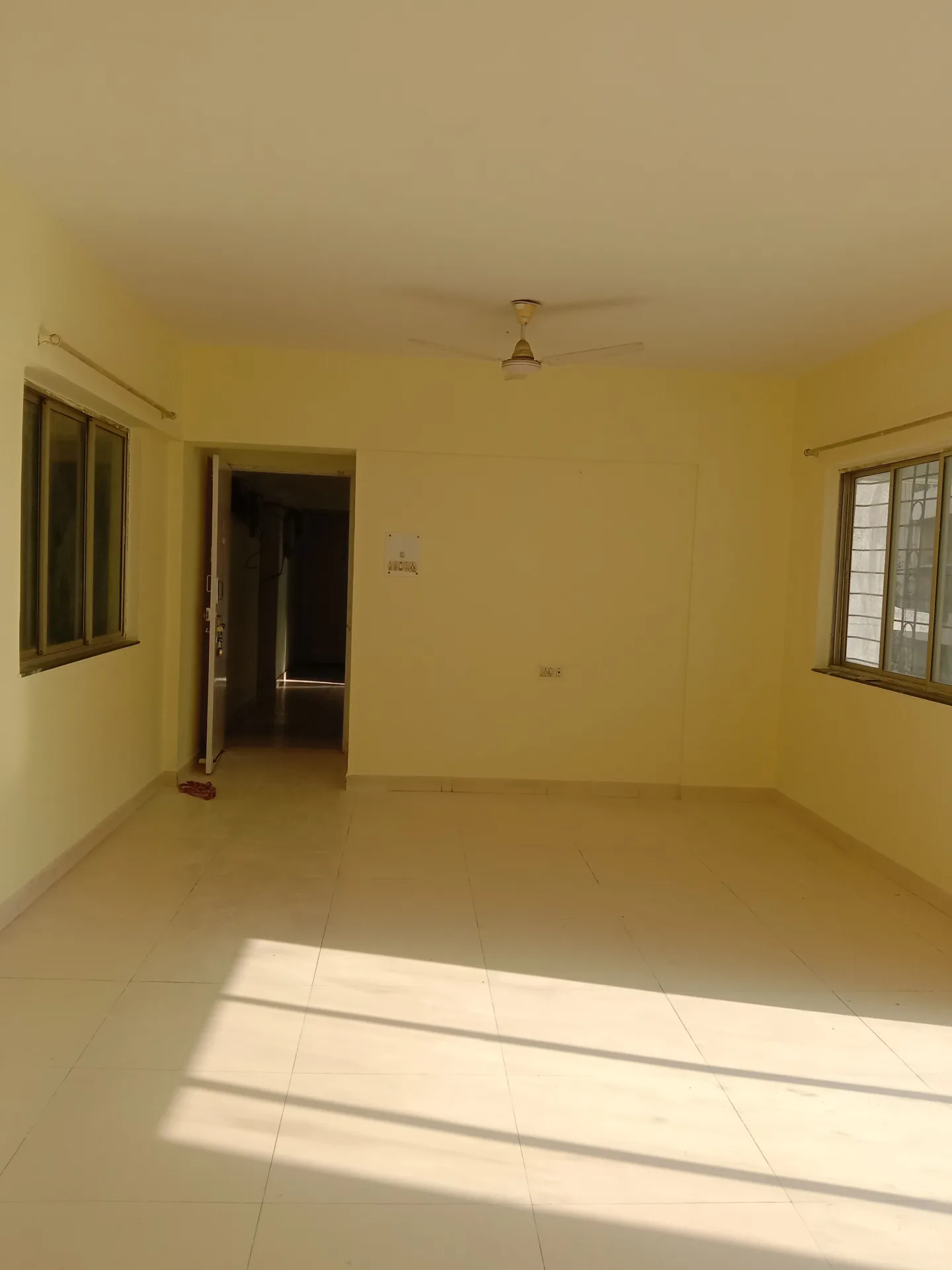 2 bhk flat available for sale in unity park kondhwa Pune.
