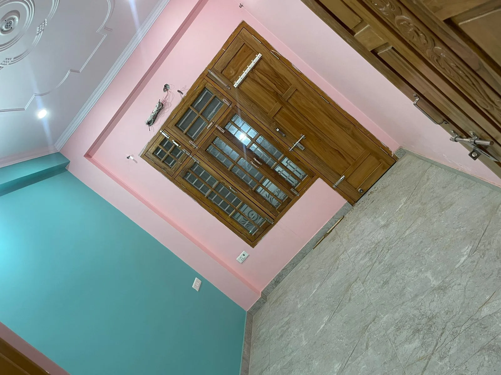 Rent p house Dena hai 11000