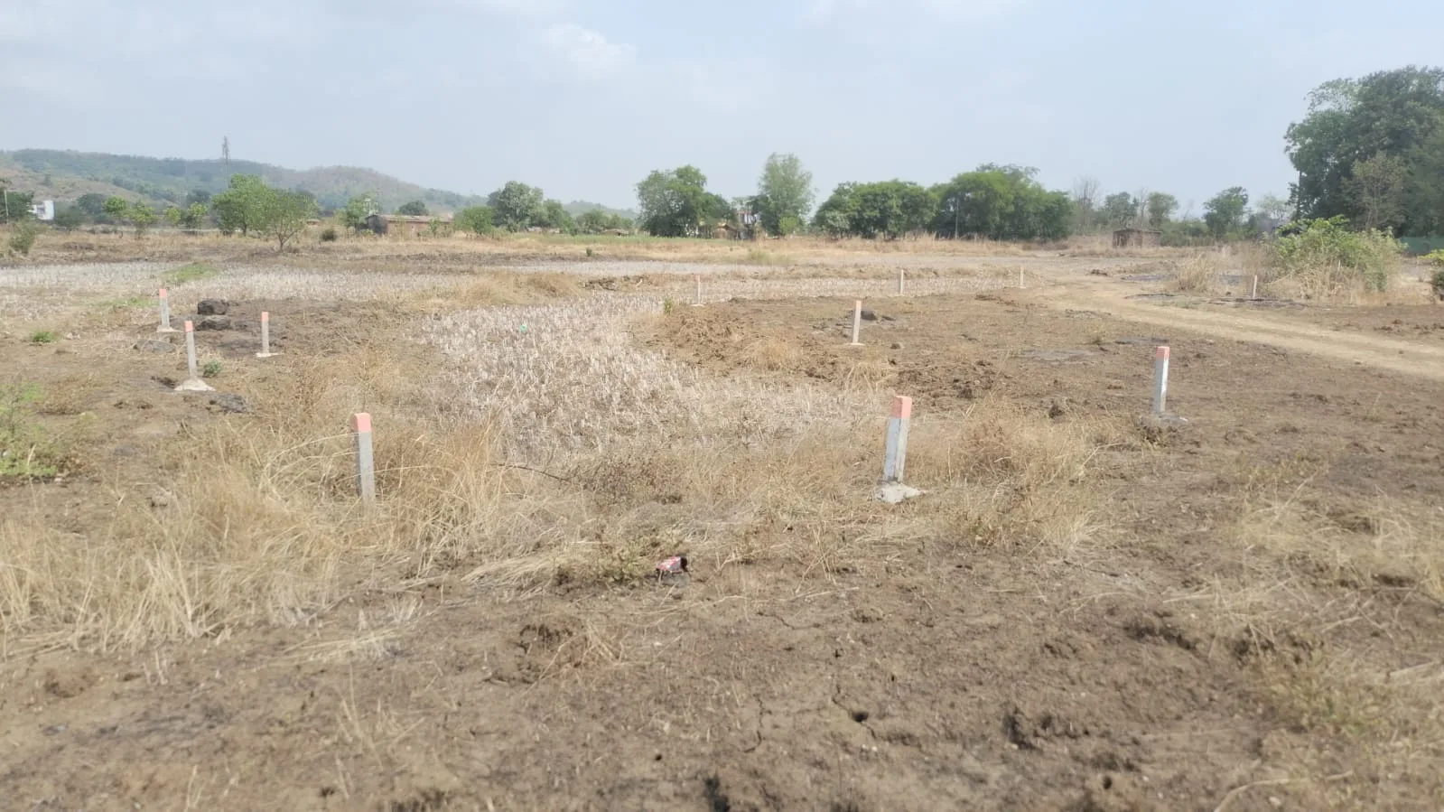 Agriculture land 34 goontha near river near Shelu near karjat