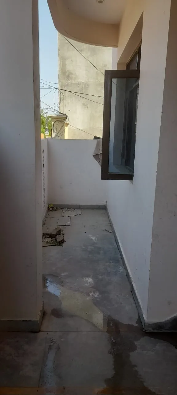 Rent pe house Dena hai 15000
