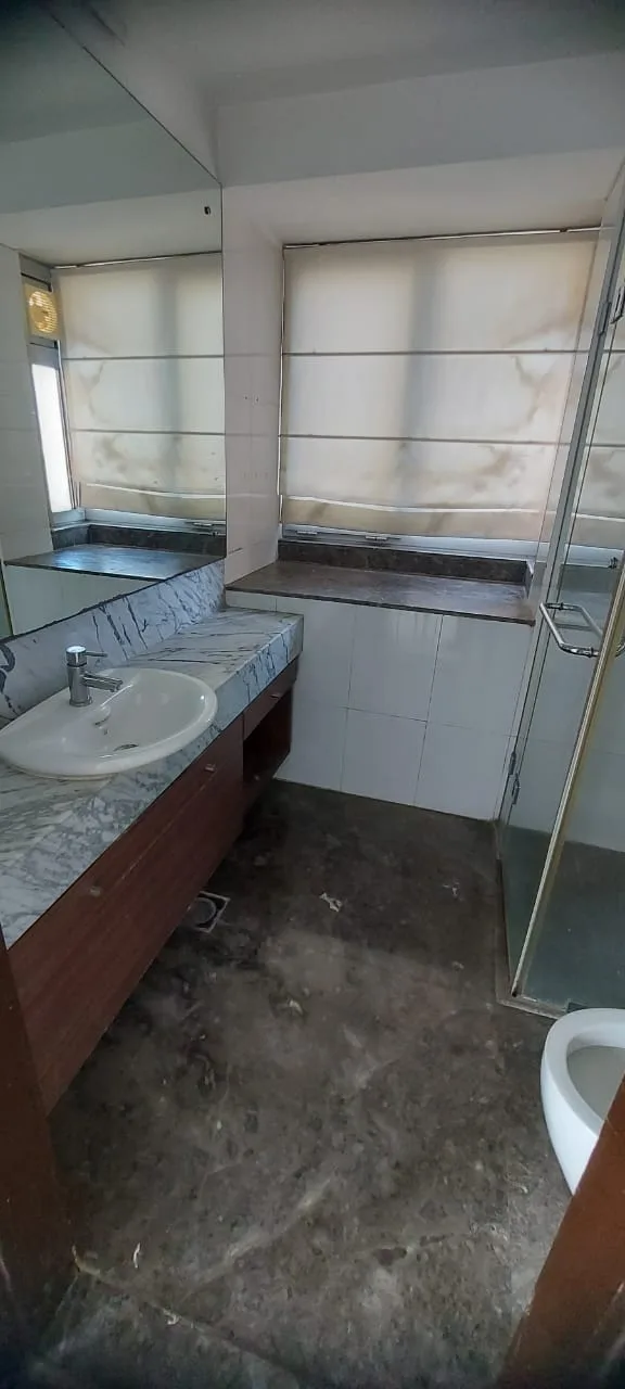 Rent a Comfortable 4 BHK Semi-Furnished Flat in Goregaon east DB Woods