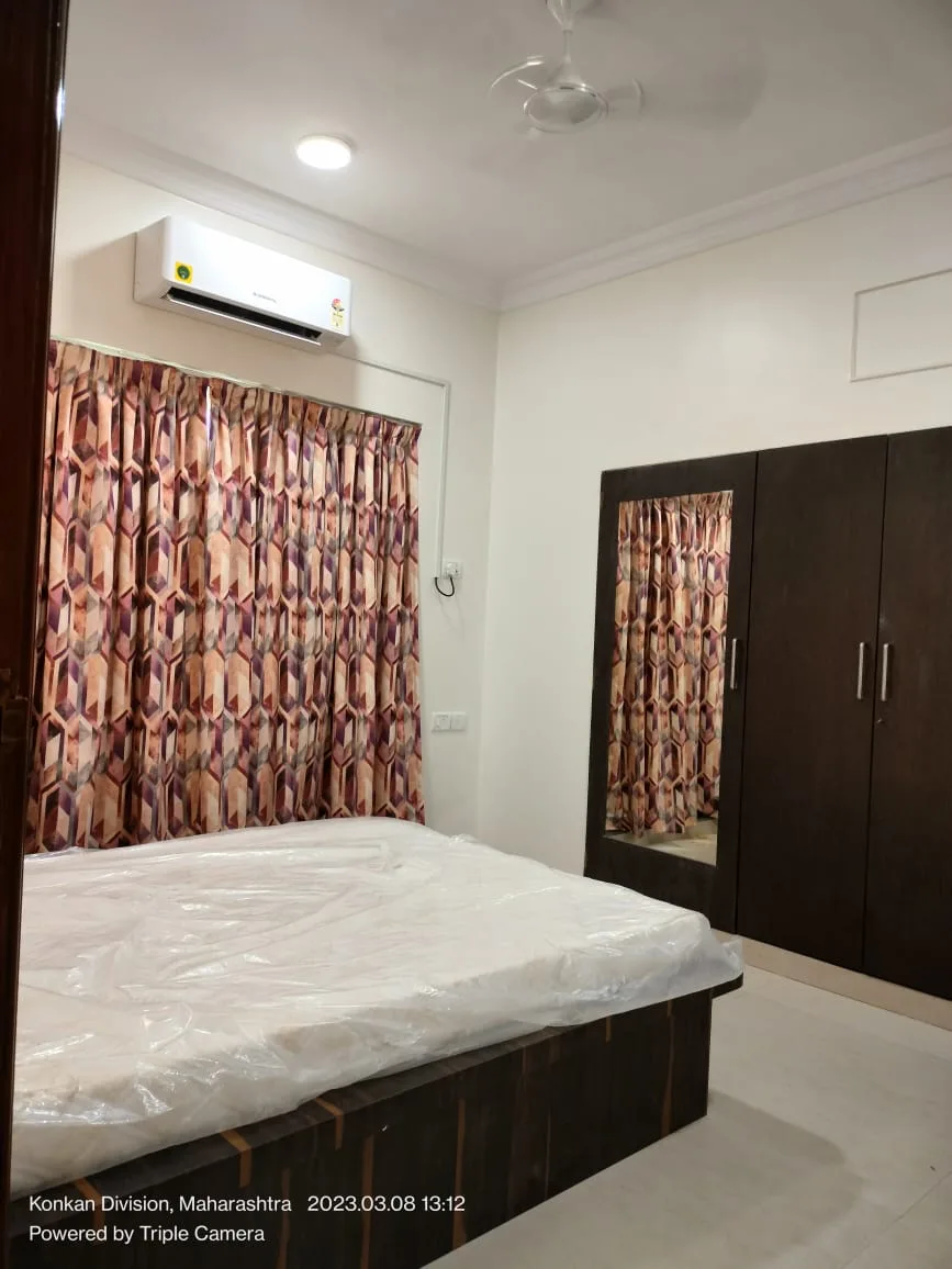Rent a Comfortable 2BHK Semi-Furnished Flat in  Goregaon  east Raheja Heights