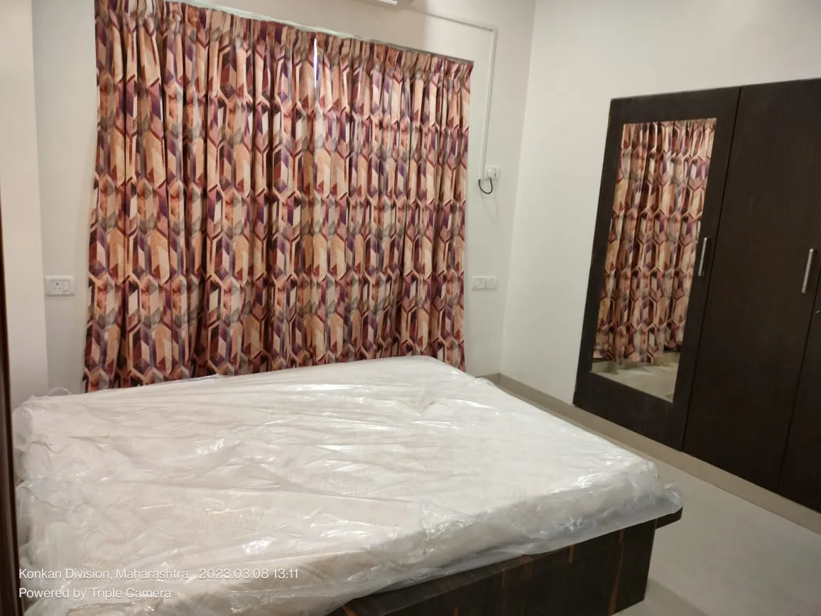Rent a Comfortable 2BHK Semi-Furnished Flat in  Goregaon  east Raheja Heights