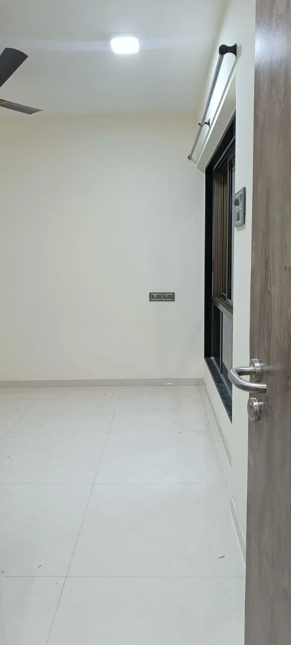 Rent a Comfortable 2BHK Semi-Furnished Flat in Tower 28