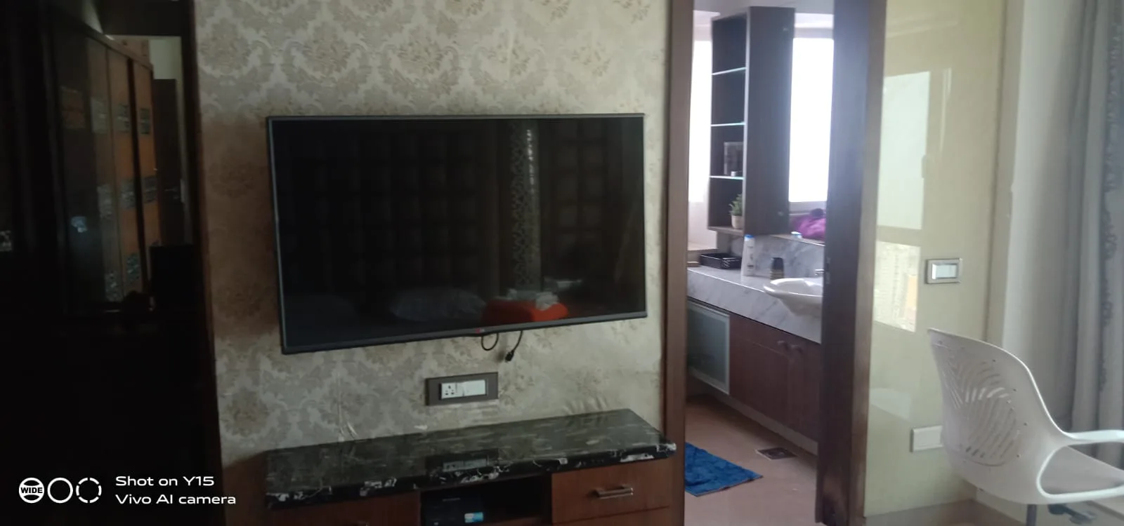 Rent a Comfortable 3BHK Semi-Furnished Flat in DB Woods