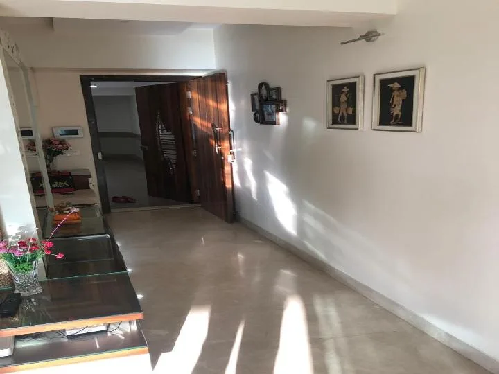 Rent a Comfortable 3BHK Semi-Furnished Flat in DB Woods