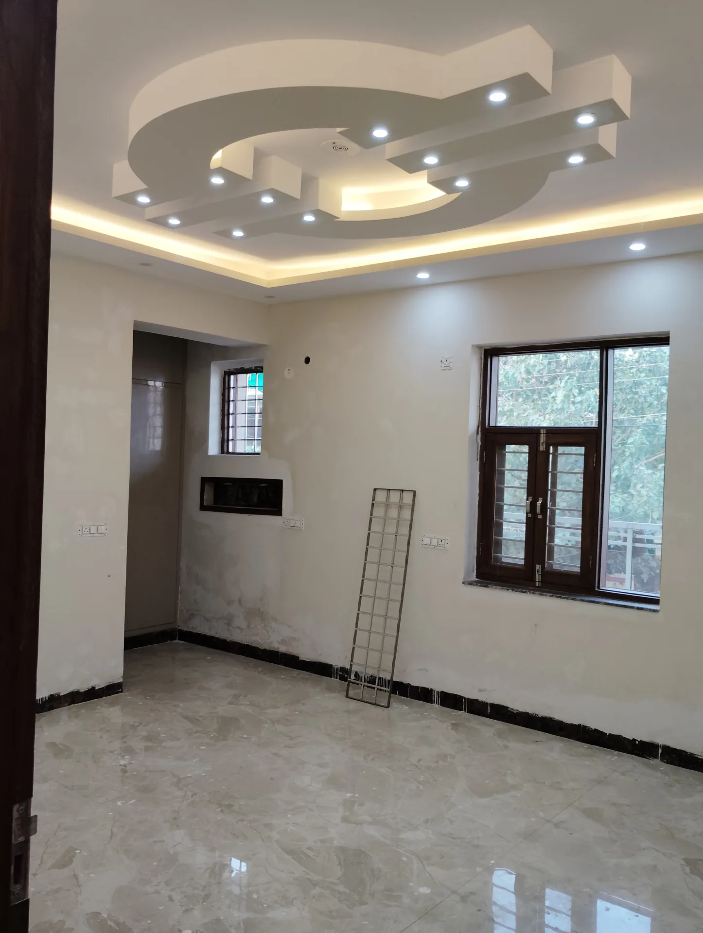 Spacious 3 BHK Builder Floor in Sector 28 Faridabad - Your Dream Home Awaits