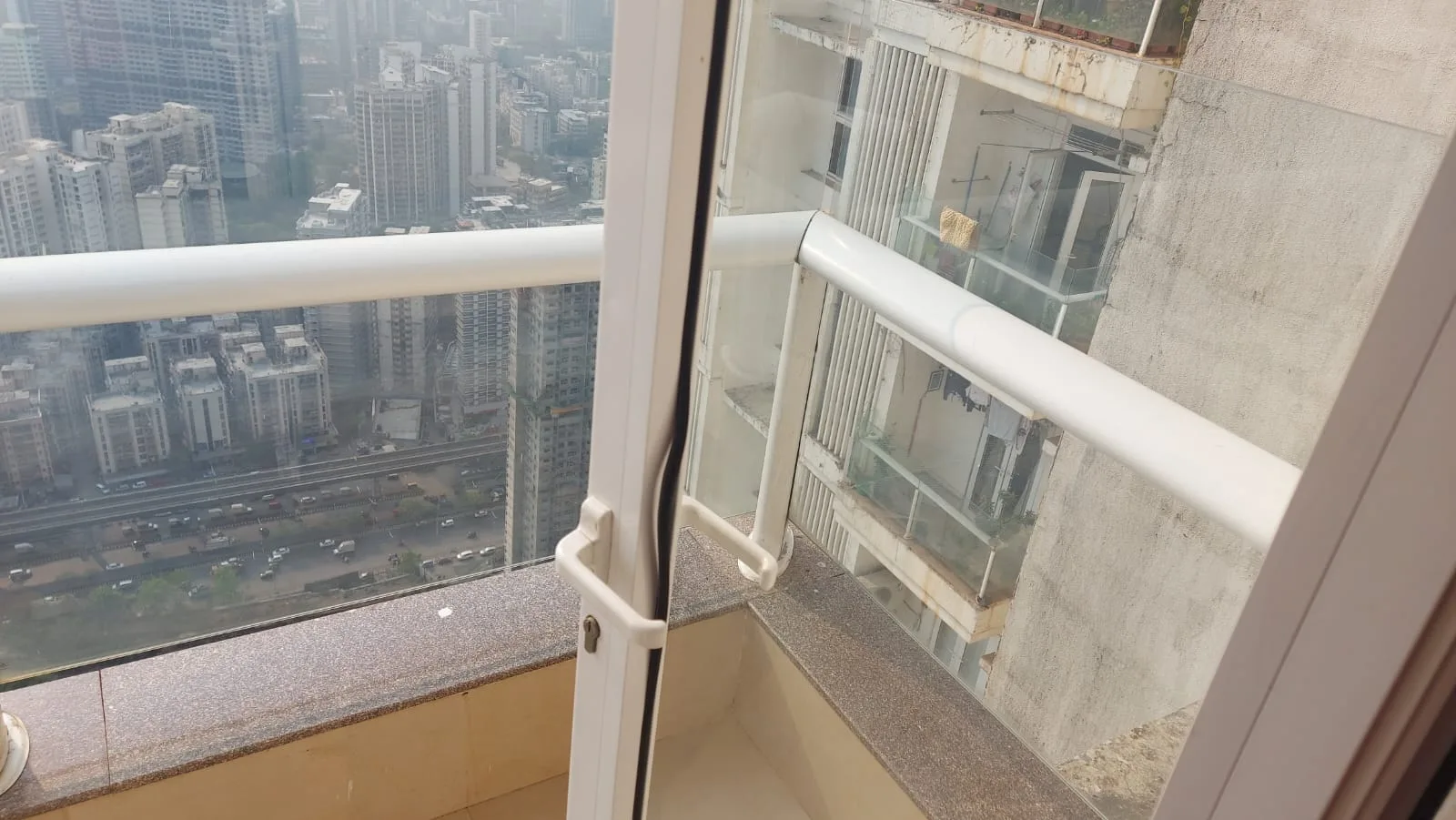 Rent a Comfortable 2BHK Semi-Furnished Flat in omkar alta monte malad east