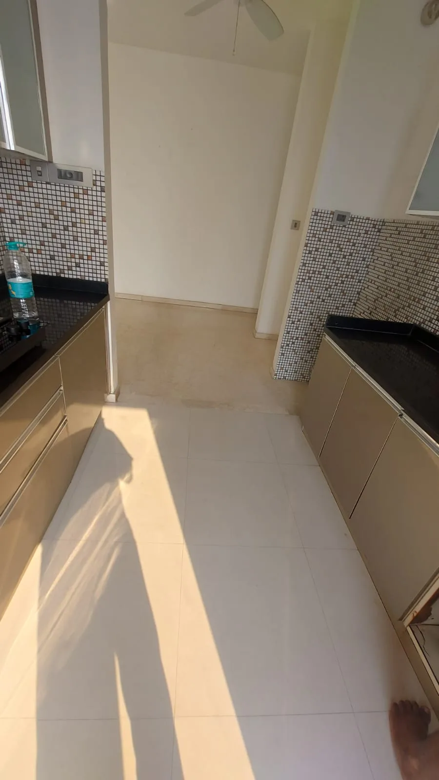 Rent a Comfortable 2BHK Semi-Furnished Flat in omkar alta monte malad east