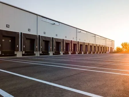 Prime Warehouse 57,000 Sq Ft. Space on Mathura Road.